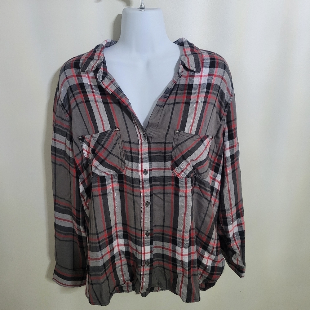 Rock & Republic Black and Red 3/4 Sleeve Button Down Plaid Shirt Size L